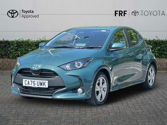 Toyota Yaris Icon Green #3