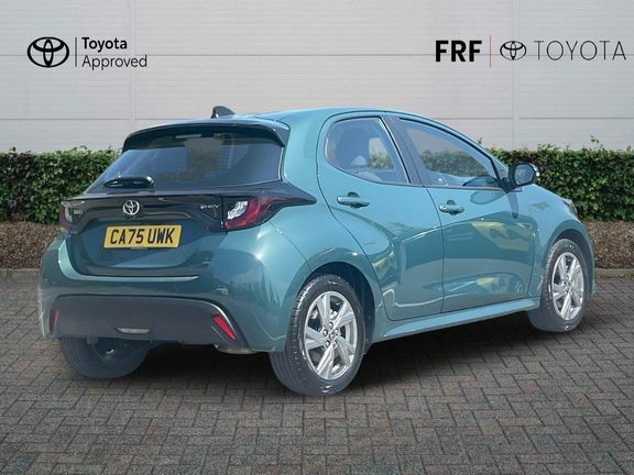 Toyota Yaris Icon Green #2