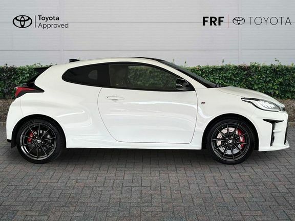 Toyota Yaris Yaris Excel Hev Cvt Silver #23