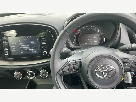 Toyota Aygo X Pure Automatic White #6