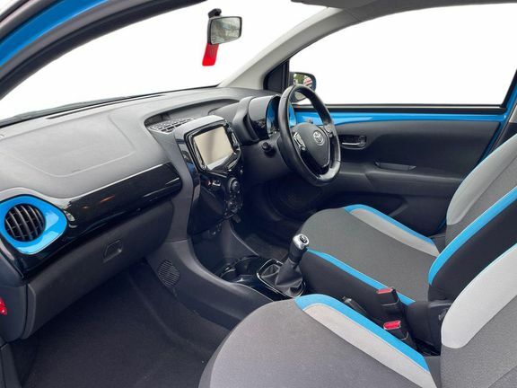 Toyota Aygo X X-cite 2 1.0M Bi-tone #5