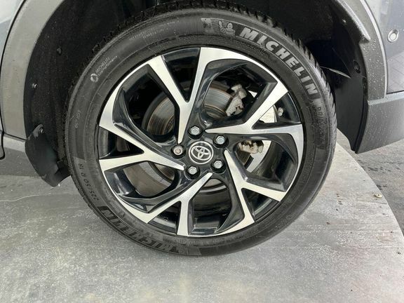 Toyota C-Hr Dynamic Grey #25