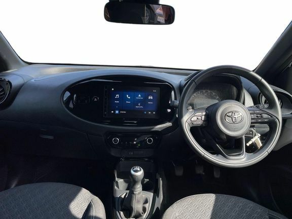 Toyota Aygo X Edge White #6