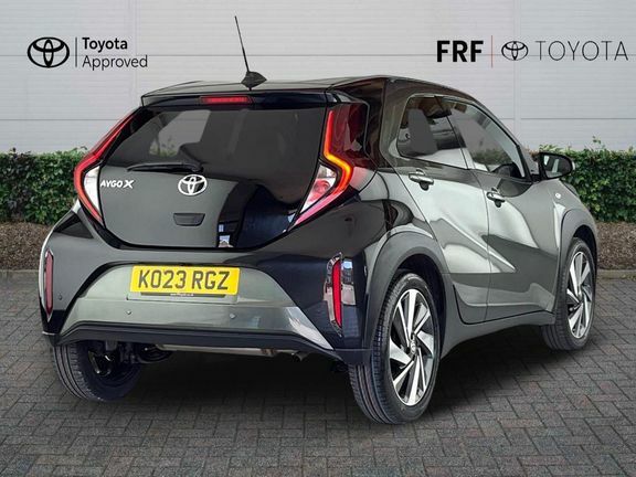 Toyota Aygo X Edge Automatic Green #2