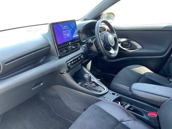 Toyota Yaris Gr Sport Grey #5
