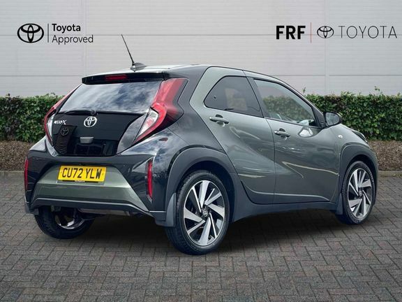 Toyota Aygo X Edge Canvas Roof Green #2