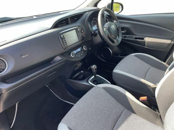 Toyota Yaris Y20 1.5 Hybrid Grey #5