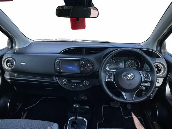 Toyota Yaris Y20 1.5 Hybrid Grey #6