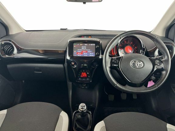 Toyota Aygo X X-press Man Black #6