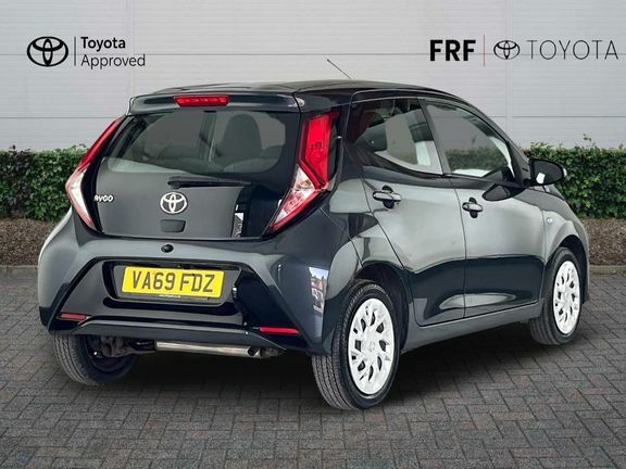 Toyota Aygo X X-play M Grey #2