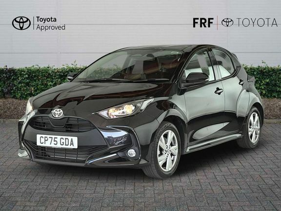 Toyota Yaris Icon Black #3