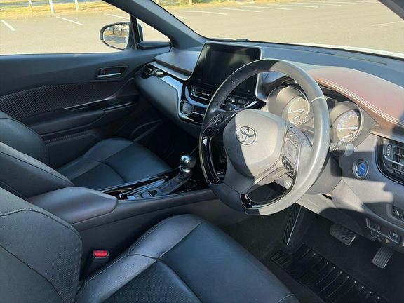 Toyota C-Hr Excel Silver #12
