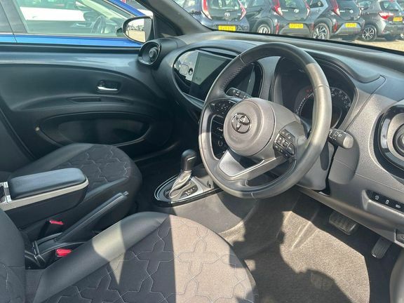 Toyota Aygo X Pure Automatic White #14