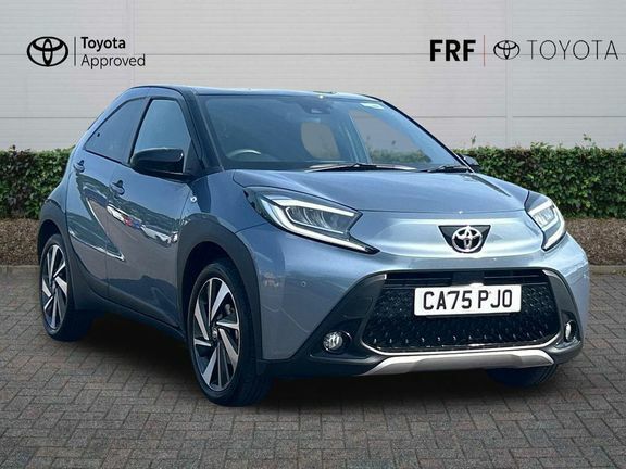 Toyota Aygo X Pure Automatic White #1