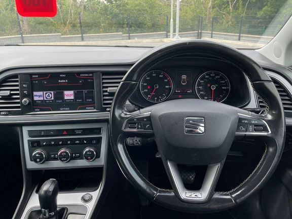 Seat Leon 1.4 Tsi Xcellence Technology Euro 6 Ss Red #9