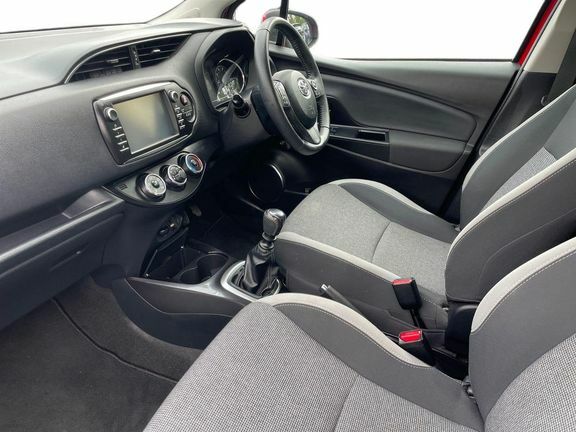 Toyota Yaris Y20 1.5 M Red #5