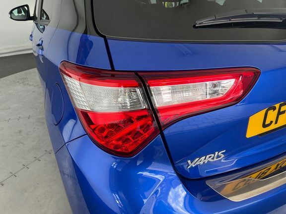 Toyota Yaris Icon Tech  #23
