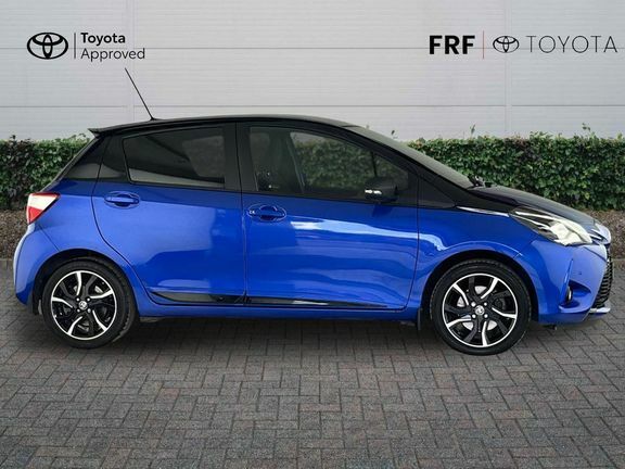 Toyota Yaris Icon Tech  #25