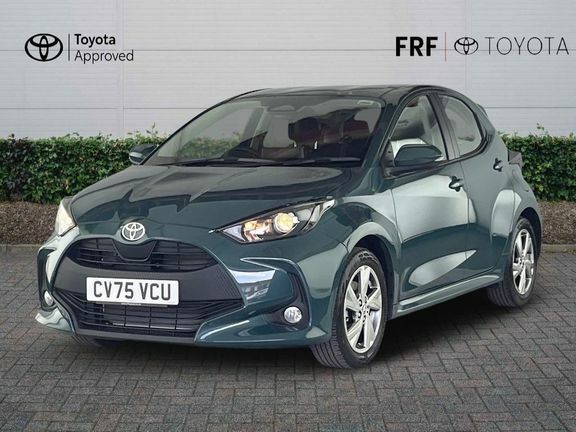 Toyota Yaris Icon Green #3