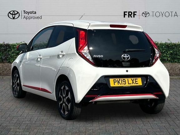 Toyota Aygo X X-trend M White #4
