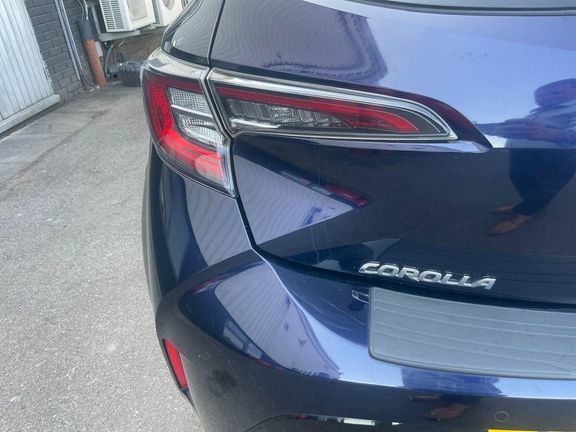 Toyota Corolla 1.8 Icon Tech 121 Bhp Grey #29