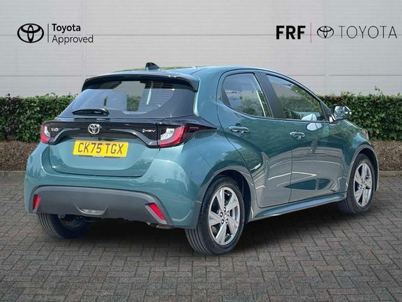 Toyota Yaris Icon Green #2