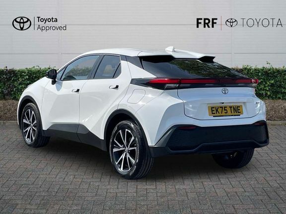 Toyota C-Hr Design 1.8 Fwd Hybrid White #4