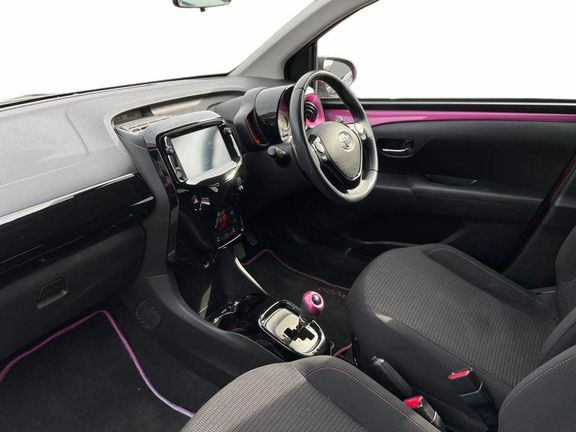 Toyota Aygo X X-cite Mmt Bi-tone Purple #5
