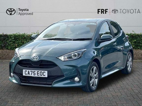Toyota Yaris Icon Green #3