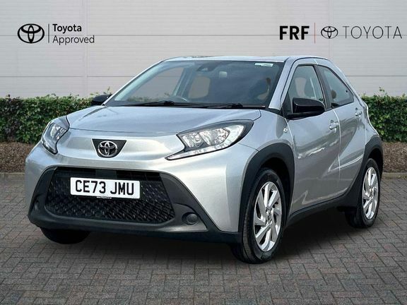 Toyota Aygo X Pure Manual Silver #3