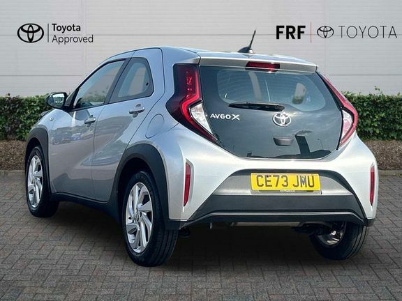 Toyota Aygo X Pure Manual Silver #4