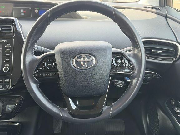 Toyota Prius+ Business Edition Plus White #10