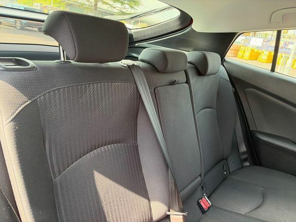 Toyota Prius+ Business Edition Plus White #8