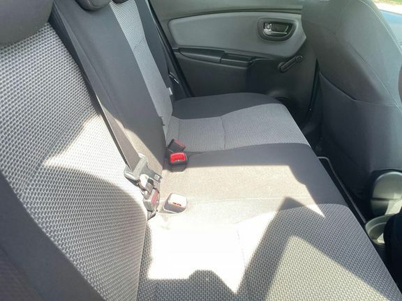 Toyota Yaris Hatchback Brown #10