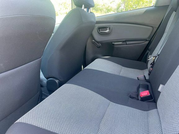 Toyota Yaris Hatchback Brown #17