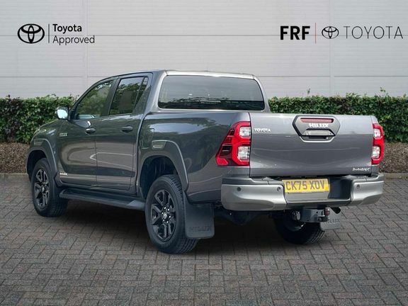 Toyota HILUX Invincible X Dc 2.8 Hybrid 48V Grey #4