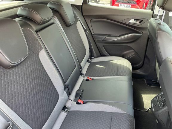 Vauxhall Grandland Hatchback Grey #10