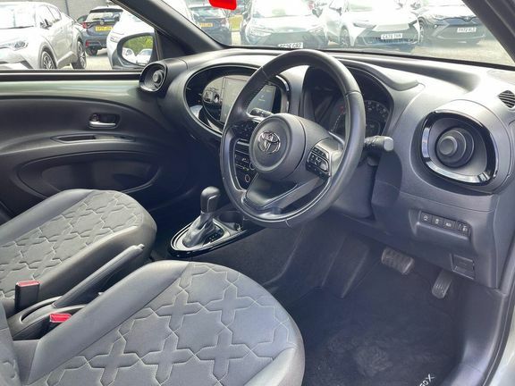 Toyota Aygo X Edge Beige #14