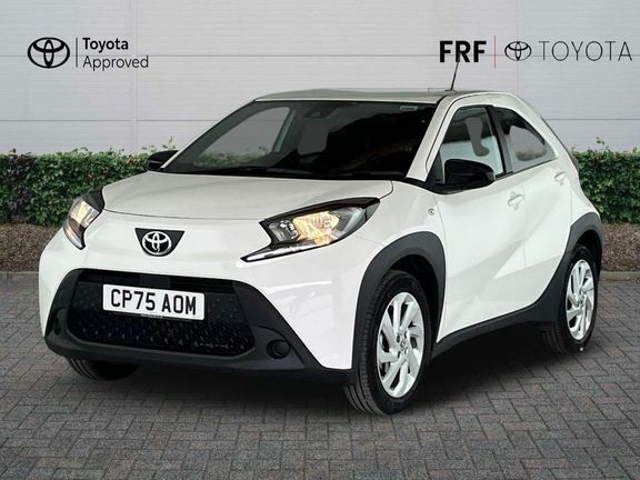 Toyota Aygo X Pure Automatic White #3