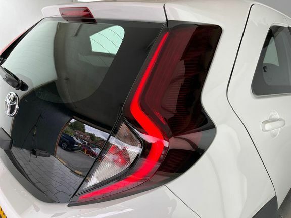 Toyota Aygo X Pure Automatic White #23