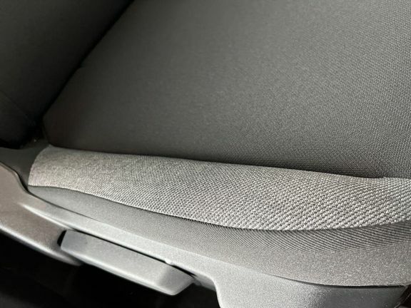 Toyota Aygo X Pure Automatic White #19