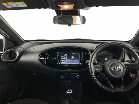 Toyota Aygo X Edge Manual Green #6
