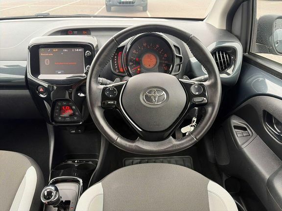 Toyota Aygo X X-style X-shift Red #8