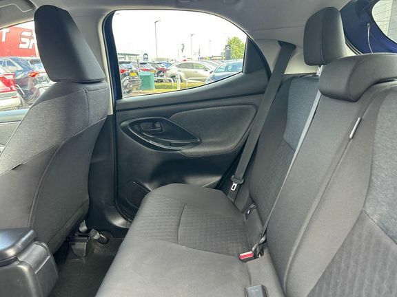 Toyota Yaris Design Silver #17