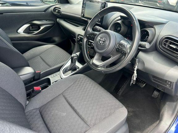 Toyota Yaris Design Silver #14