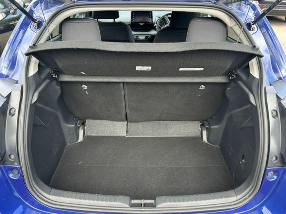 Toyota Yaris Design Silver #15