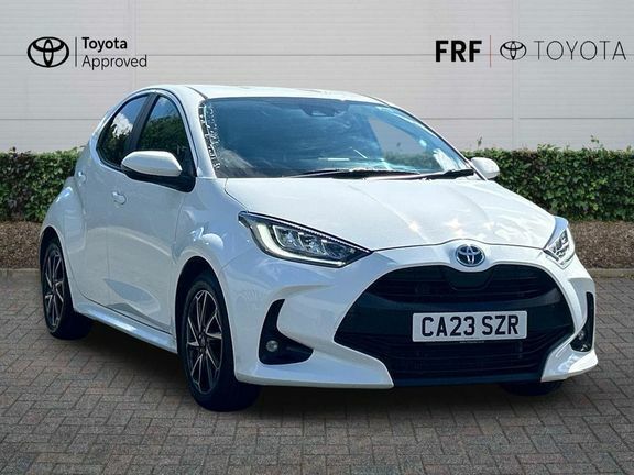 Toyota Yaris Design White