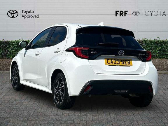 Toyota Yaris Design White #4