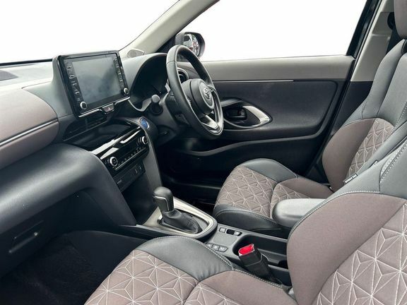 Toyota Yaris Cross 1.5 Vvt-h Excel E-cvt Euro 6 Ss CJ73ECY Black #5