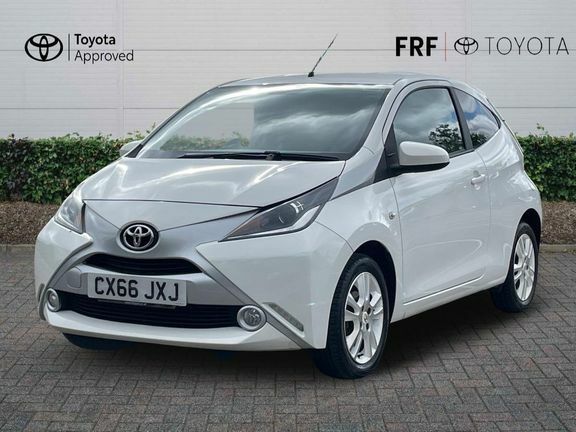 Toyota Aygo 1.0 Vvt-i X-pure Euro 6 White #3